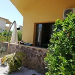 Kama سان ليون
